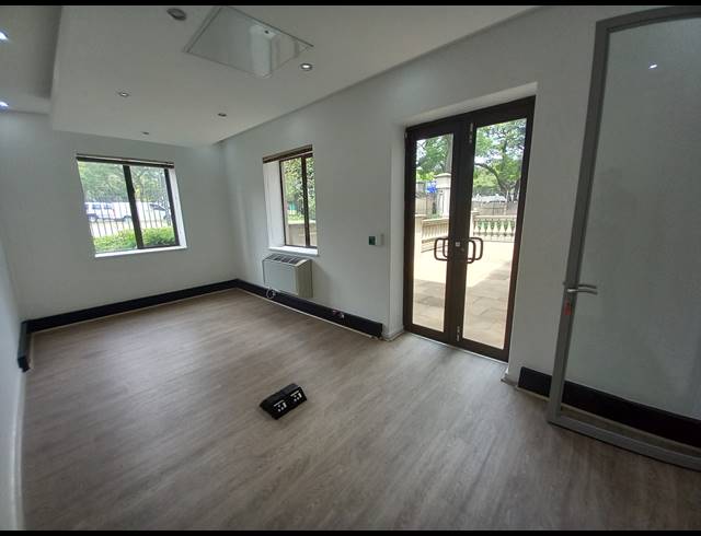 529M² OFFICE TO LET IN BRYANSTON
